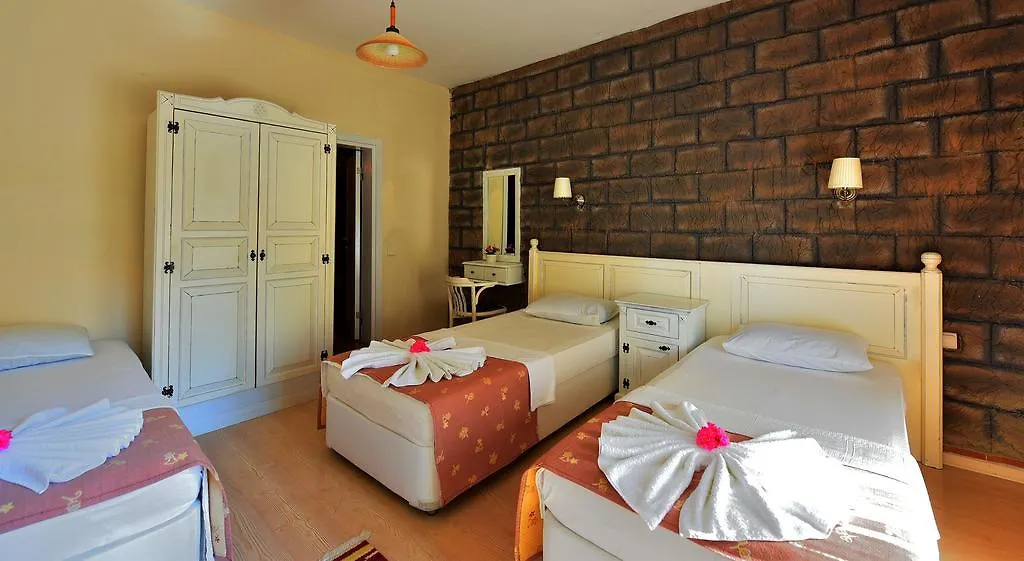 Yalim Hotel Golturkbuku