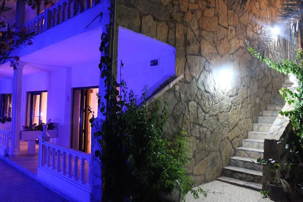 Yalim Hotel Golturkbuku